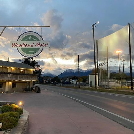Woodland Motel Salida Extérieur photo