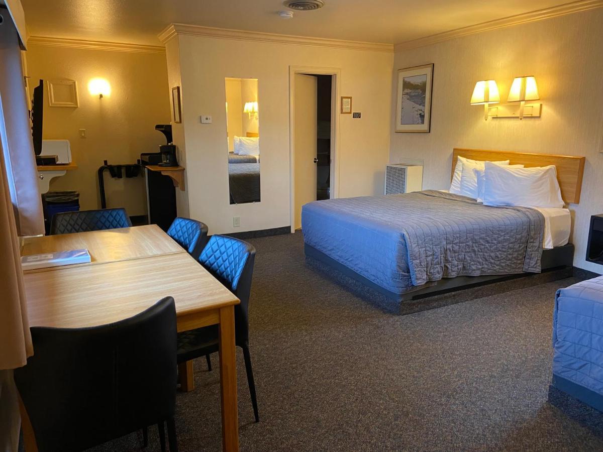 Woodland Motel Salida Extérieur photo